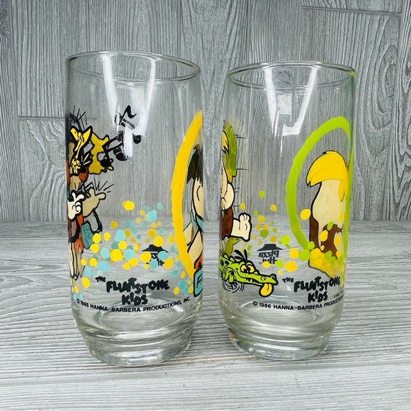 Vintage Pizza Hut 1986 flinstone glass cups Barney & Fred flintstone collectable - Picture 4 of 9